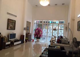 Nhà cần tiền bán gấp HXH gần 6m Trần Quý Khoách, P. Tân Định, Q. 1, DT: 49m2, giá: 5.4 tỷ 1727620