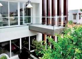 Cần bán gấp nhà mặt tiền Trần Quang Diệu, Quận 3, 7 lầu, cho thuê 120 triệu/tháng 2418382