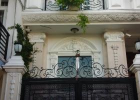 ChỦ cần tiền bán nhanh nhà MT Nguyễn Trọng Tuyển, 10x30m, giá 31 tỷ, LH: 0909128574 3231491