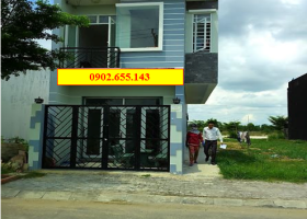 Nhà mới xây 1 trệt, 1 lầu chính chủ, SHR, gần chợ Bình Chánh, LH 0902655143 3760431