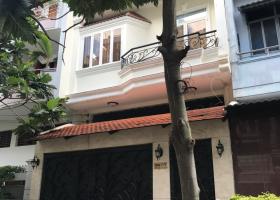Nhà bán quận 5, gia đình cần tiền bán tháo căn nhà HXH đường Trần Phú để trả nợ 3754694