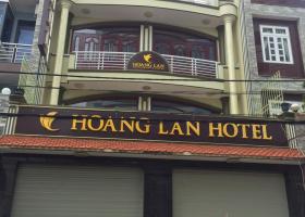 Bán khách sạn mặt tiền chợ Bà Hom, 4 lầu, 10 phòng, hình thật 3827615