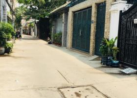 Bán gấp nhà đường Tân Thuận Tây, Phường Bình Thuận, 6x15,7m, đường trước nhà 6m. Liên hệ:0985743068 4375009