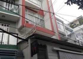 Định cư bán nhà 3 lầu, hxt, DT: 4,5x17m, Dương Quảng Hàm, GV. 4570387