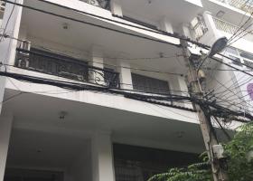Bán tòa nhà đường Hòa Hảo, Quận 10, DT: 5,5x16,5m, 3 lầu ST, giá bán chỉ hơn 17 tỷ 5263785