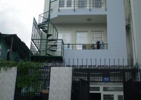 Cần bán nhà mặt tiền Phùng Văn Cung, PN trệt + 5 lầu, nhà mới, thang máy. DT 4.3x10m, 10.3tỷ- 0931977456 6297828