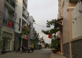 Cần bán nhà đường 980 Nguyễn Duy Trinh, Phú Hữu, Quận 9, giá 3.98 tỷ. 6304505