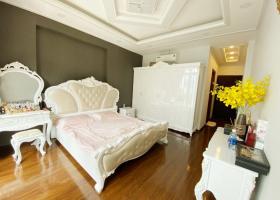 Bán nhà 3 lầu đẹp, sang trọng, full nội thất cao cấp 62 Lâm Văn Bền Quận 7 6594582