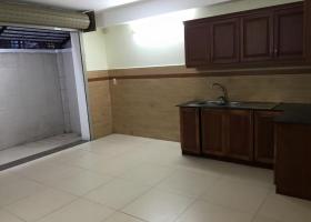 Bán nhà mặt tiền Thành Thái, P. 14, Quận 10, 5 lầu + thang máy, cho thuê 70tr/th. Giá 27.5 tỷ 6793572