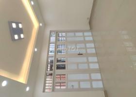 Định cư cần bán gấp nhà p.10, q6, DT: 5x11 (nở hậu lên tới 5.4m), giá bán gấp chỉ 6.7 tỷ, LH:0915190011 6885082