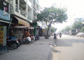 Cần bán gấp MT Minh Phụng, q.11, giá chỉ 11.5 tỷ, LH: 0915190011 6920960