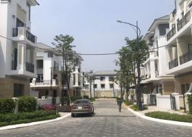 Bán nhà phố 5x17m Verosa Khang Điền Q9. 6923985