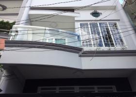 	Định cư bán gấp nhà HXH Lạc Long Quân, DT: 3.6x16m, chỉ 6 tỷ 5 LH: 0915190011, Q.11 6939710