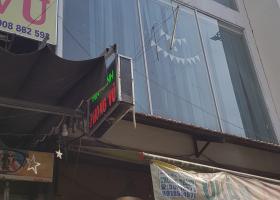 Bán Nhà Mặt Tiền q10 Bà Hạt Rẻ Nhất Khu Vực KC 4 Tầng DT 3.4 X13m giá chỉ có 11.5 Tỷ. 7026954