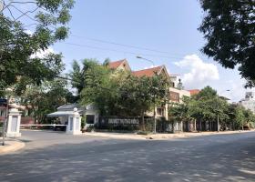 Bán đất mặt tiền, lô góc đẹp 3 mặt tiền đường Nguyễn Văn Hưởng, Quận 2 7099144