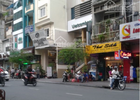 Bán nhà mặt tiền An Dương Vương giao Lê Hồng Phong, P. 3, Q. 5, DT: 4.2x15m, giá 29 tỷ TL 7117233