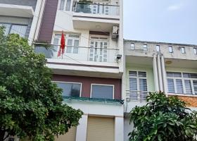 Cần bán căn nhà mặt tiền đường phạm Văn Đồng; 3 lầu; 22 tỷ 7207849
