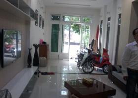 Bán nhà mặt tiền đường Lê Thị Bạch Cát, Tôn Thất Hiệp Q11. DT: 8x42m, Chỉ 110tr/m2  7208546