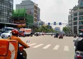 Cần bán căn nhà mặt tiền đường phạm Văn Đồng; 3 lầu; 22 tỷ 7221756