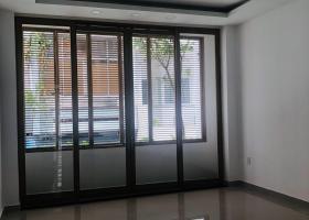 Chính chủ bán nhà MT Hồ Bá Kiện p15 q10, 150m2 đất bán chỉ 170tr/m. Lh cô Bảy 0911709779 7228605