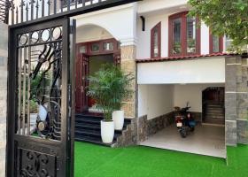 Bán khuôn đất tiện xây căn hộ dịch vụ Nguyễn Tri Phương, Quận 10. (DT: 10m x 30m) giá 23.5 tỷ. TNUT: 225 triệu/tháng. 7229321