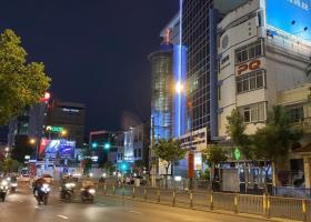 Bán building MT Nguyễn Cửu Vân, P. 17, Q. Bình Thạnh 200m2, 1 hầm 7 lầu giá 60 tỷ 7246418