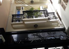 Bán nhà 3 lầu mặt tiền Lê Hồng Phong Quận 5 46m2 giá chỉ 9 tỷ 500 triệu 7266223