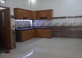 Bán nhà hẻm 130 Hồ Bá Kiện, Quận 10, 40m2, 3 tầng 7289381