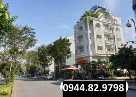 Bán nhà phố góc 2mt đường đôi Hà Huy Tập vị trí số 1 tại Phú Mỹ Hưng DT 9x18m nhà mới giá 70 tỷ 7426321