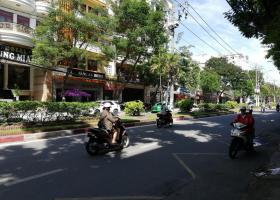 Bán gấp nhà 2 mặt tiền đường Phan Xích Long, P2, Quận Phú Nhuận. DT: 8x18m siêu vị trí 7491189