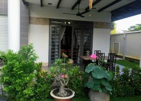 Bán villa đẹp nở hậu đường 64 phường Thảo Điền Quận 2, DT 308 m2. 7582244