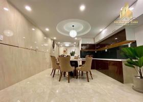 Bán nhà mặt tiền đường Hùng Vương phường 1 quận 10, DTSD: 280m2, trệt 5 lầu, giá 17.6 tỷ 7846124