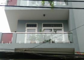 4. Cần bán gấp nhà MT đẹp Sư Vạn Hạnh, P. 13, Q. 10, DT: 3,5x9m, KC: 3 tầng, giá 8 tỷ 7889374