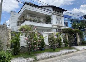 Bán nhà Bạch Đằng, hầm 6 lầu, cho thuê 100 triệu/tháng. Giá 28 tỷ, ngay sân bay TSN 7896202