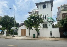 Cần bán Villa 3 măt tiền Nguyễn Văn Hưởng khu Compound Thảo Điền 2 nhà mới xây xong 8046700