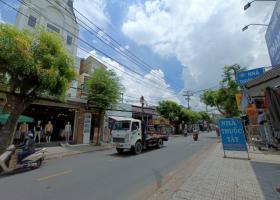 Bán nhà mặt tiền đường Nguyễn Văn Quá, P. ĐHT ngay cạnh rạp phim Galaxy, DT 8.5 x 50m, 1 trệt 4 lầu 8064236