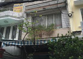 Bán nhà mặt tiền đường Nguyễn Biểu, phường 1, Quận 5 (4m x 21m), giá 13.5 tỷ 8102220