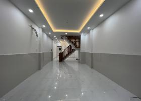 bán nhà mới xây HXH thông đường Thành Thái Q.10. DT: 4,1x16m, trệt 2 lầu 8126006