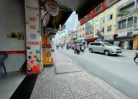 👉Quá HOT cho một căn nhà mặt tiền khu CỰC VIP buôn bán sầm uất đường Phan Đình Phùng F1 Phú Nhuận .  8188235