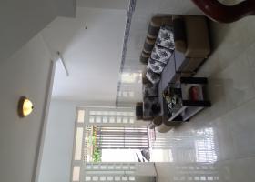 Nhà 1 Sẹc, Ngang 5m Đường Âu Cơ gần Lạc Long Quân (57m2) - 6 Tỷ. 8218051