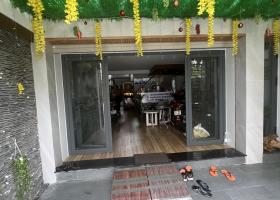 GẤP ĐANG CẦN BÁN CĂN TẠI GẦN CHUNG CƯ NGỌC LAN PHƯỜNG PHÚ THUẬN Q7. 8253457