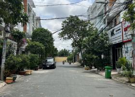 GẤP ĐANG CẦN BÁN CĂN TẠI GẦN CHUNG CƯ NGỌC LAN PHƯỜNG PHÚ THUẬN Q7. 8253457