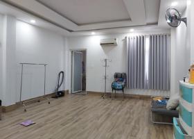 Mặt tiền Nguyễn Ảnh Thủ, 7 tầng, kinh doanh đa ngành nghề, thang máy, 600m2 DTSD, 5x31,LH 0909817567 8264621