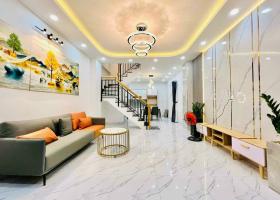 Bán nhà mặt tiền đường Hùng Vương phường 1 quận 10, DTSD: 266m2, trệt 4 lầu ST, giá 18.5 tỷ 8325537