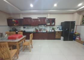 Chưa qua đầu tư, nhà ngang hơn 10m, 240m2, đường 16m, gần Gigamall Phạm Văn Đồng 18 tỷ 8344510