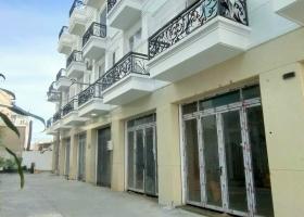 Chính chủ cần bán gấp căn nhà gần chợ đường Hà Huy Giáp q12. 8346879