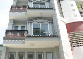 Bán building MT đường Hùng Vương, P. 4, Quận 5, DT: 8x27m, ĐCT 180tr/th 0916325038 8375120