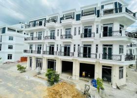 Nhà 1 trệt 4 lầu 5PN, có thang máy, ngay vòng xoay An Lạc - Bình Tân (5x20m SHR) ở liền. LH : 0908714902 AN 8385096