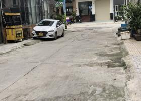 -Bán nhà hẻm 12 mét 134 hẻm đẹp nhất Thành Thái P15, Quận 10. Khu an ninh , không lấn chiếm, yên tĩnh vị trí rất đẹp. 8402495