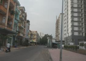 Bán nhà ngay Chung cư Western Capital 4x18 giá 11,5 tỷ TL. 8462833